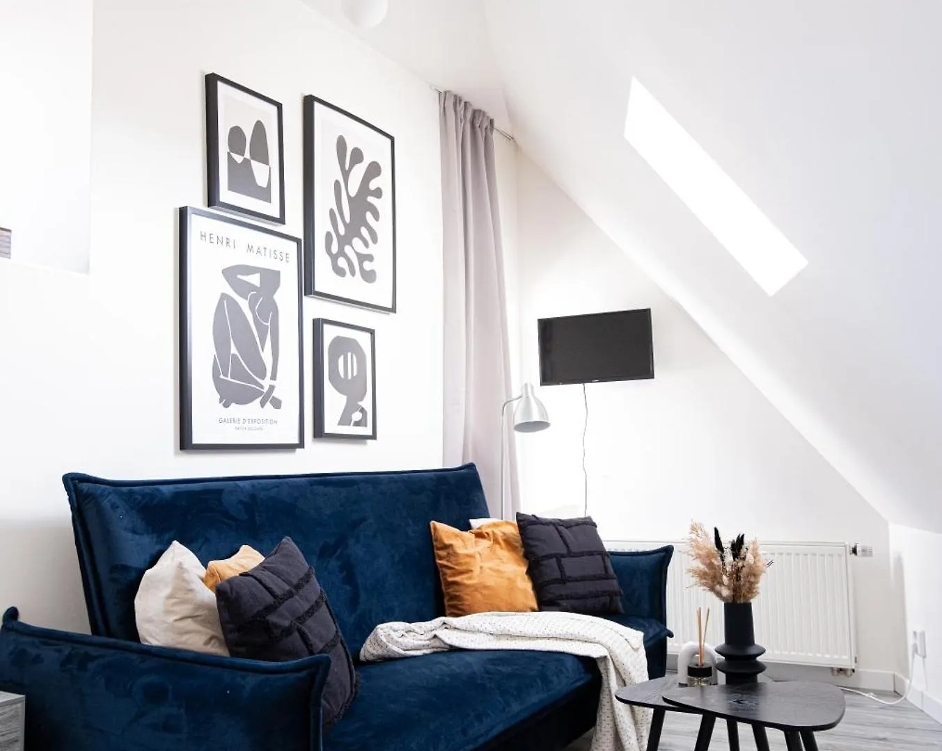 Artsy Roof Top Apartment In City Centre Prague