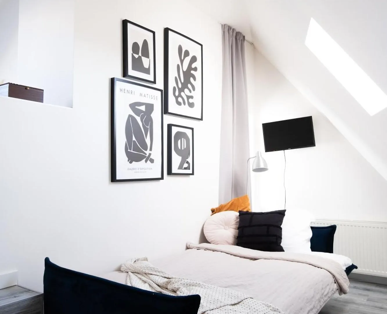 Artsy Roof Top Apartment In City Centre Prague