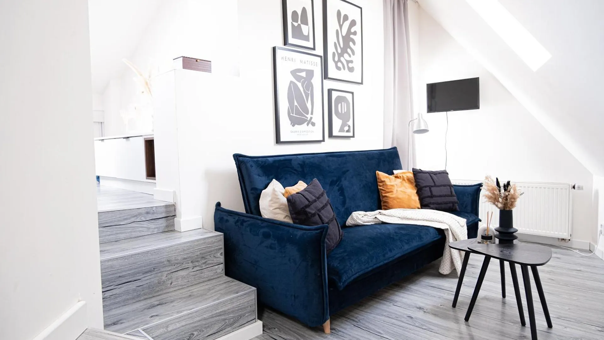 Artsy Roof Top Apartment In City Centre Praha